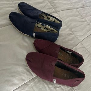 TOMS women’s shoes 2 pairs size 8